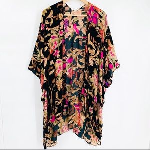 LOVESTITCH O/S black floral velvet kimono